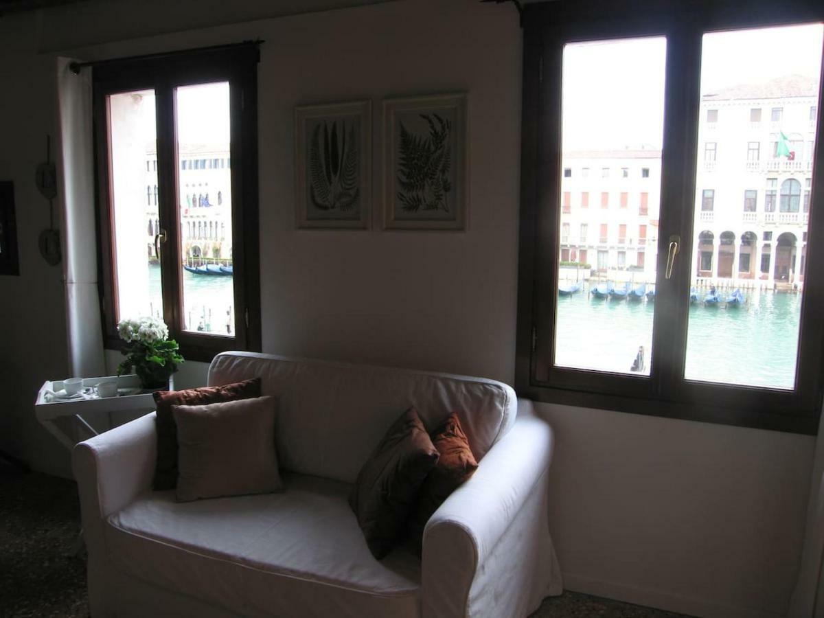Loft Overlooking The Grand Canal Венеция Экстерьер фото